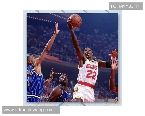 运动新闻布鲁克洛佩斯的篮球之路:从新秀到NBA明星的成长历程